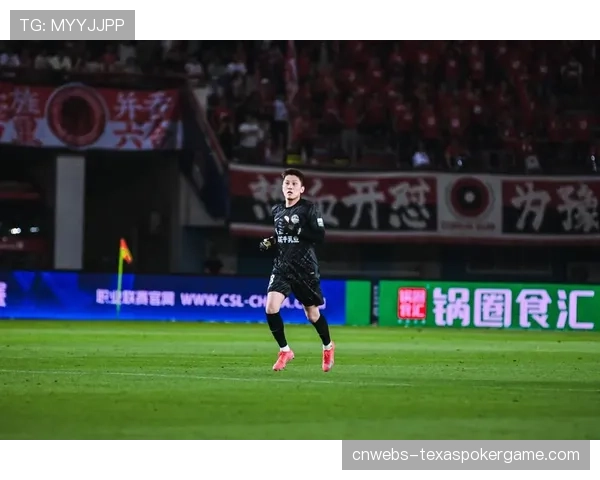 特写：河南队门将王国明神勇扑出天津津门虎近距离必进球